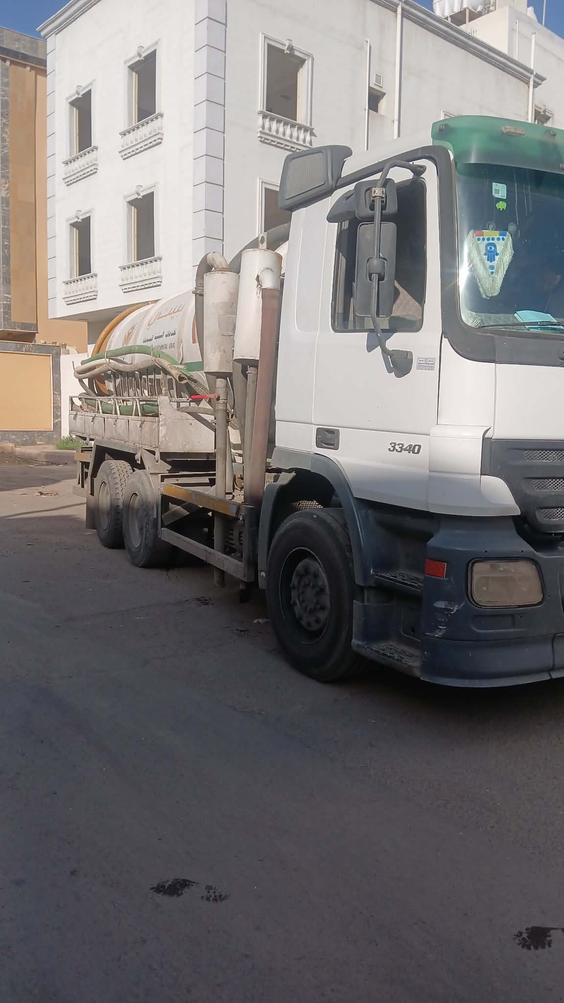 عربية الصرف الصحي 3